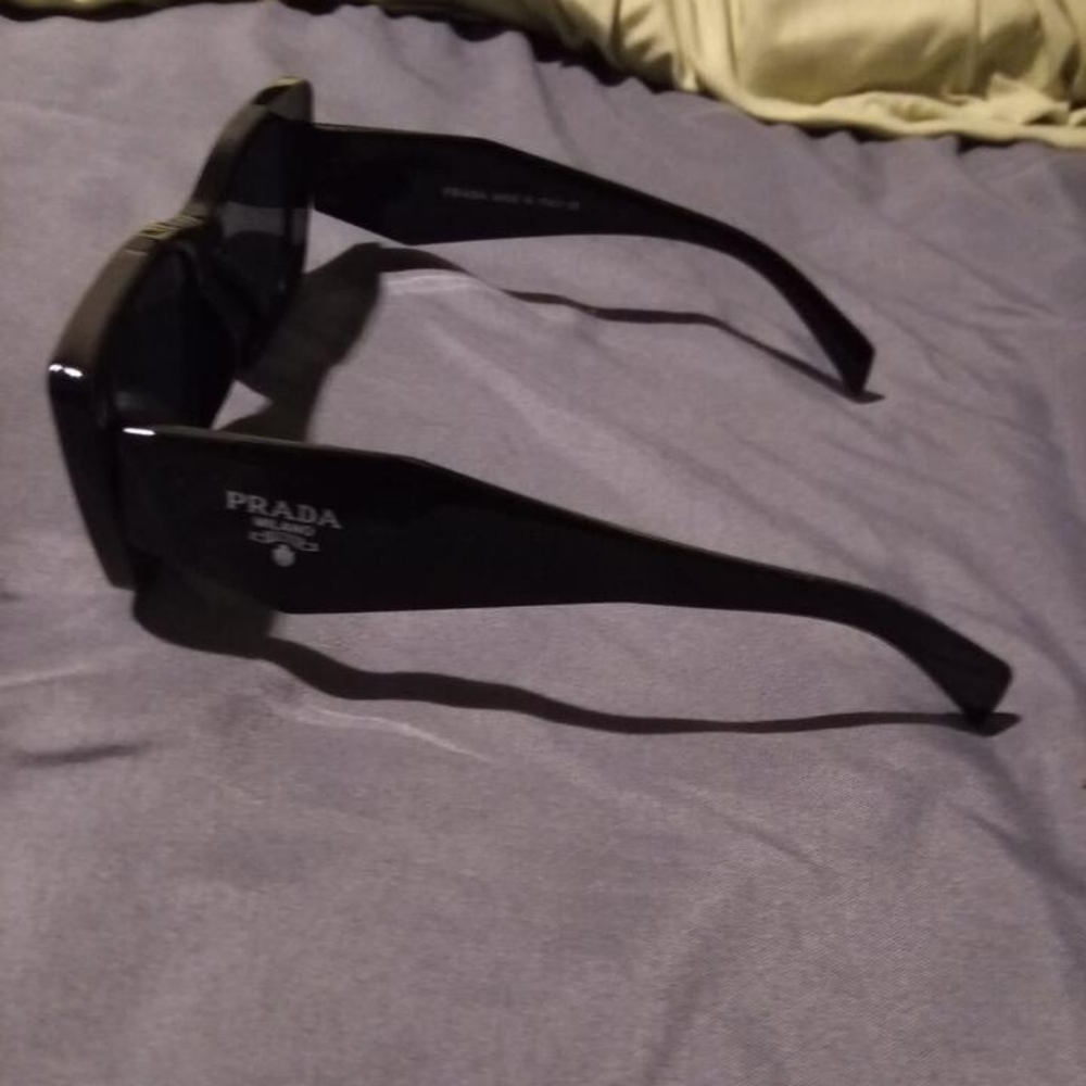 Prada Black Sunglasses - Picture 2 of 4